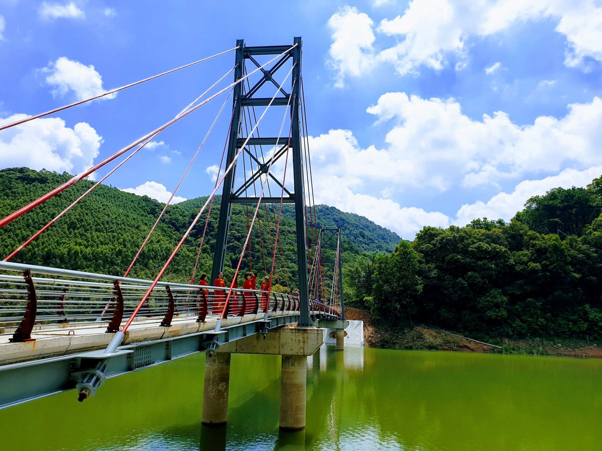 Suối Mỡ Bắc Giang - điểm 'giải nhiệt mùa hè' lý tưởng ở Tây Yên Tử