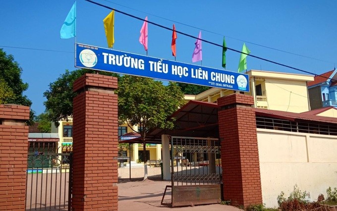 Học sinh lớp 2 ở Bắc Giang tử vong vì bị ghế đá đè