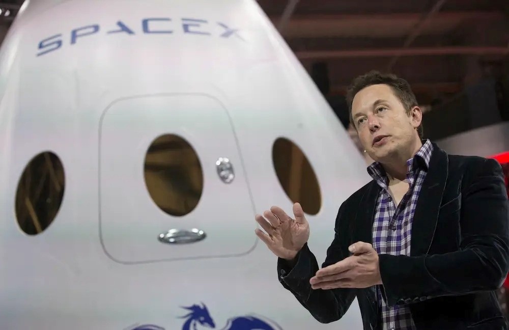 Elon Musk đã kiếm tiền thế nào suốt 30 năm qua