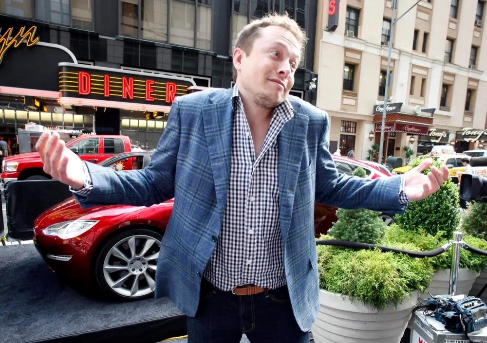 Elon Musk đã kiếm tiền thế nào suốt 30 năm qua