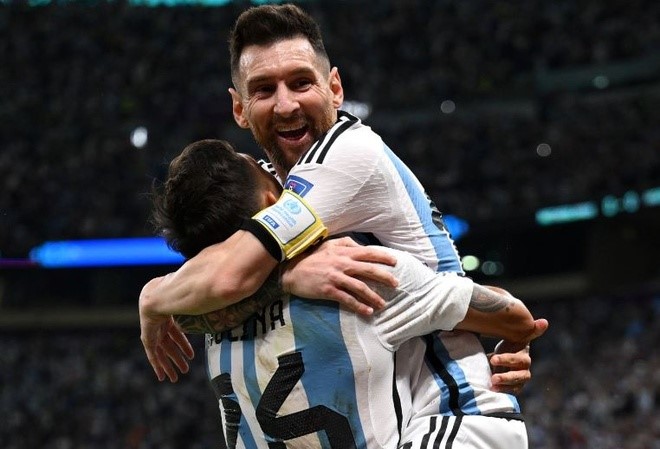 Argentina vào bán kết World Cup sau loạt luân lưu