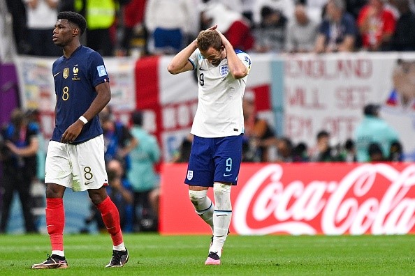 Kane đá hỏng phạt đền, Anh thua Pháp ở tứ kết World Cup