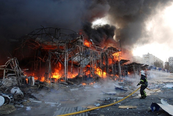 Nổ lớn rung chuyển Kharkov, Tổng thống Ukraine cảnh báo xung đột leo thang