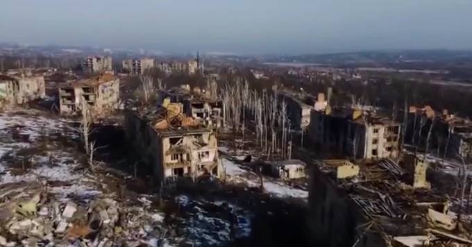 Cảnh đổ nát tại chảo lửa khốc liệt trong chiến sự Nga - Ukraine