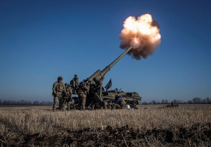 Nga tấn công Donbass suốt ngày đêm, xuyên qua 2 phòng tuyến của Ukraine