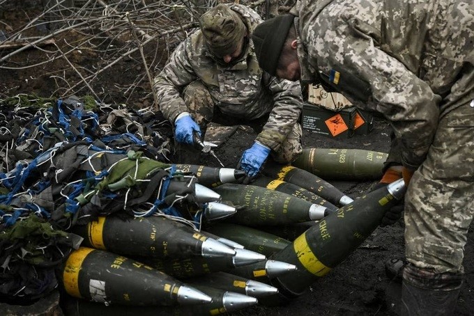 EU nhất trí gửi 1 triệu quả đạn pháo cho Ukraine