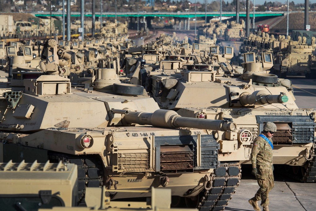 Ukraine phản công đã 4 tháng, xe tăng Abrams của Mỹ mới tới nơi