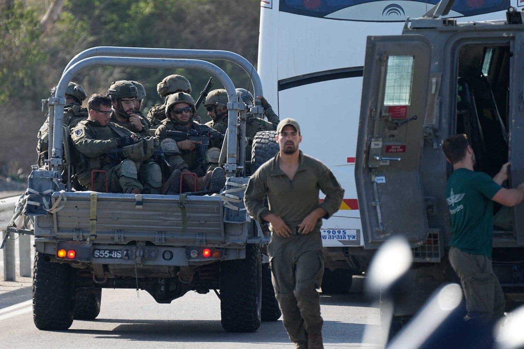 Israel ban bố tình trạng chiến tranh