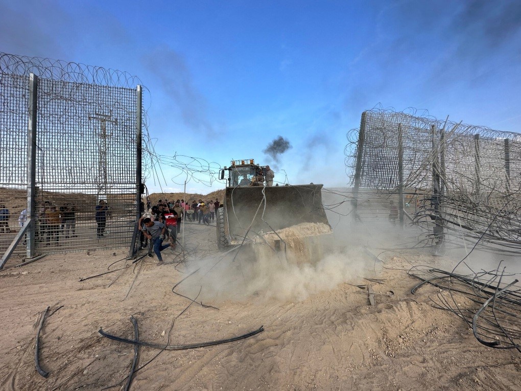 Israel ban bố tình trạng chiến tranh