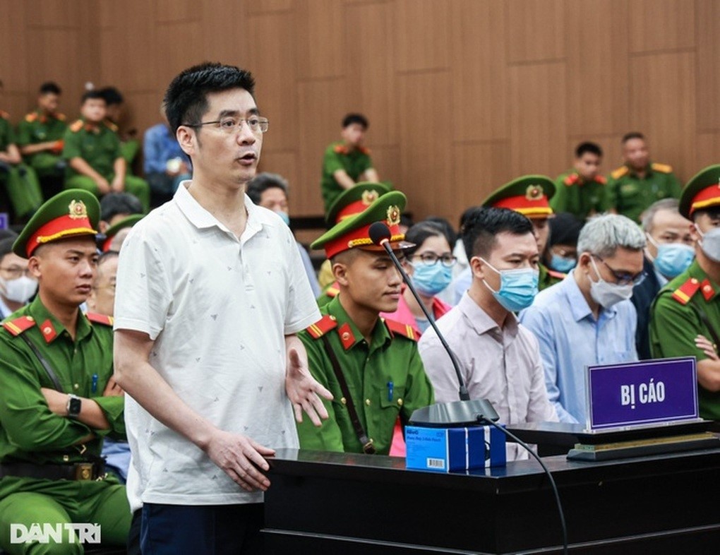 Đại án chuyến bay giải cứu: Hoàng Văn Hưng bất ngờ nhận tội, nộp gần 19 tỷ
