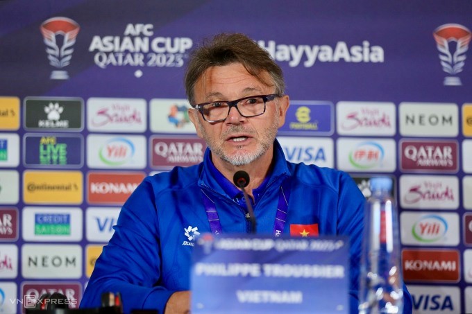 HLV Troussier: 'Trước khi tôi đến, Việt Nam đã thua tám trận ở vòng loại World Cup'