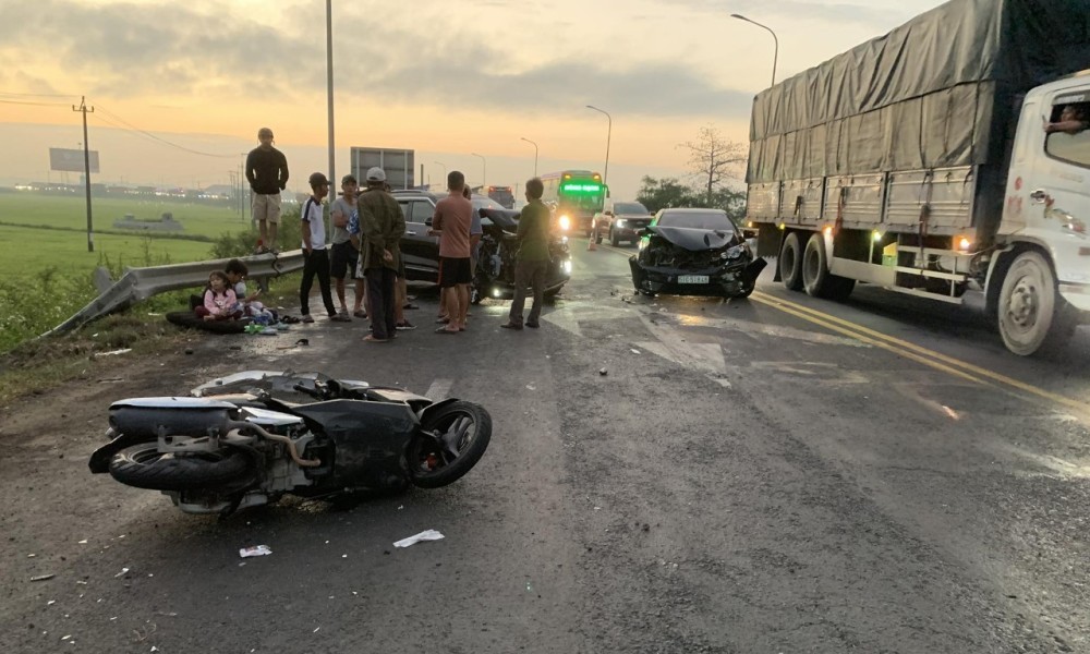 Hơn 3.700 ca cấp cứu do tai nạn giao thông trong hai ngày Tết