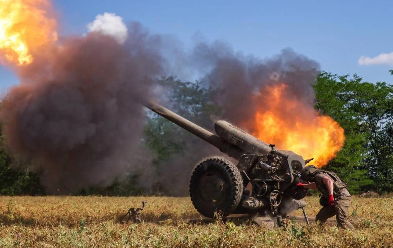 Ukraine đầu hàng, rút quân khỏi gọng kìm của Nga ở pháo đài Donbass